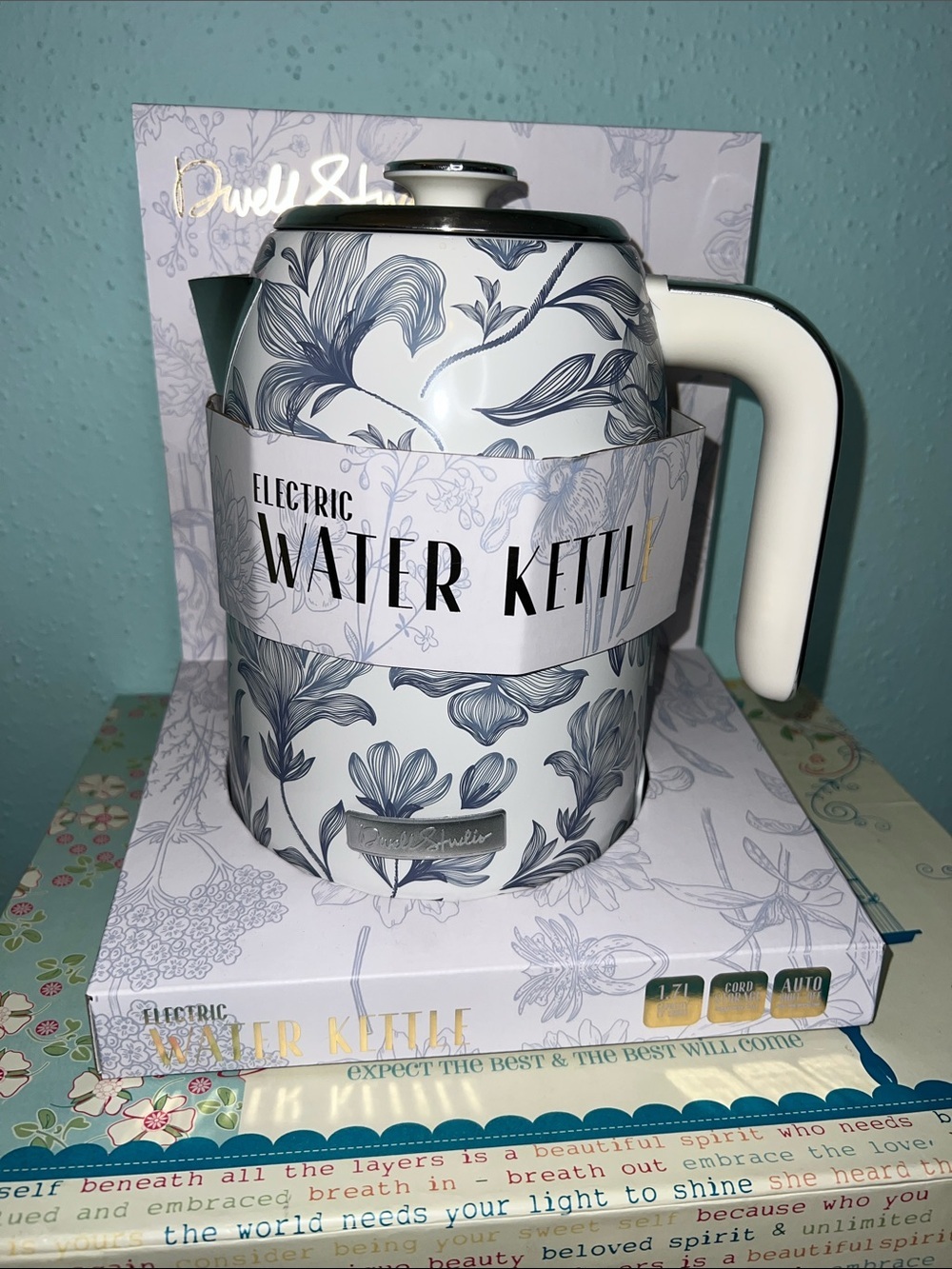 Floral Electric Water Kettle — Cream with Blue Floral Accent